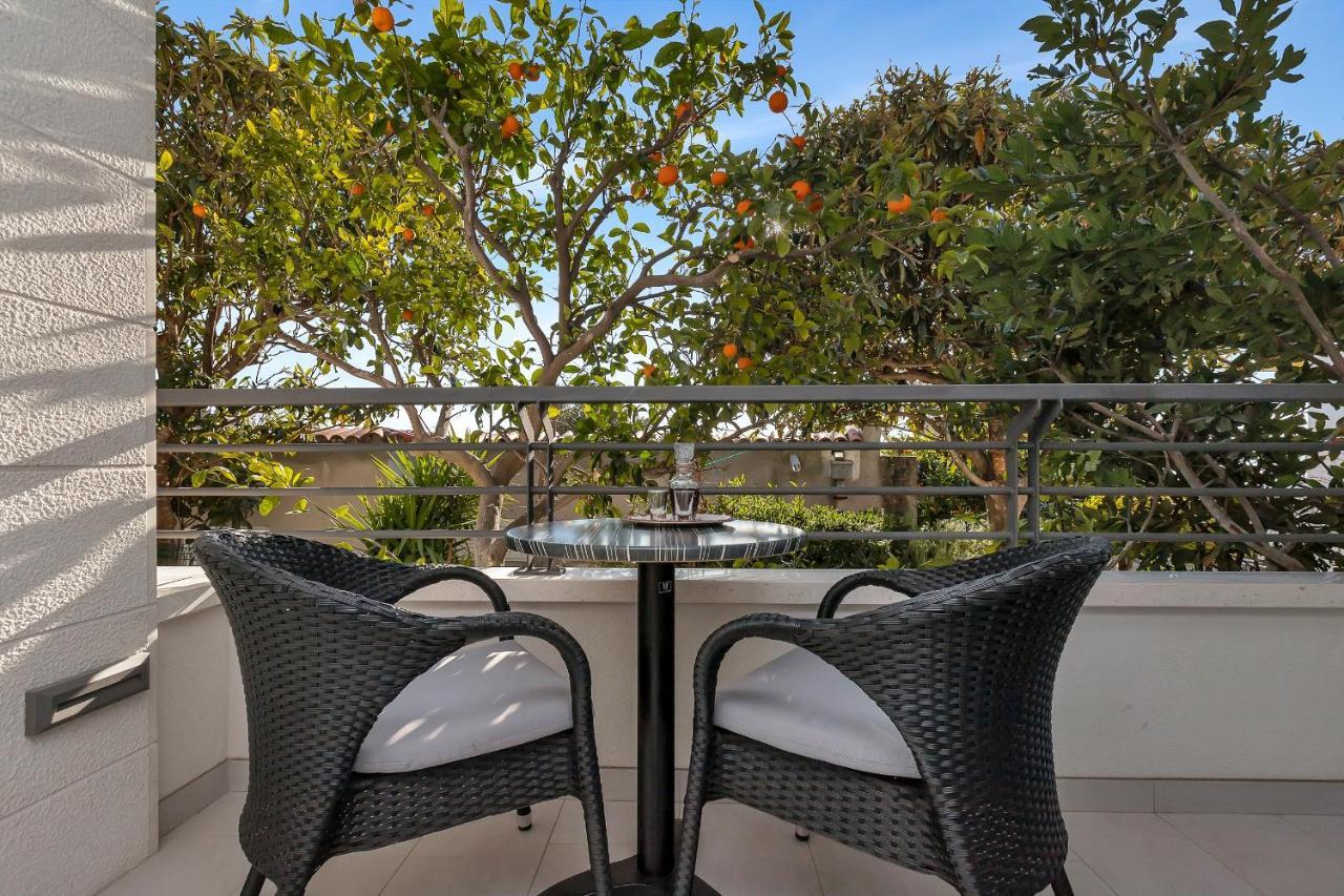 Apartments And Rooms By The Sea Baska Voda, Makarska - 2578 Exterior photo