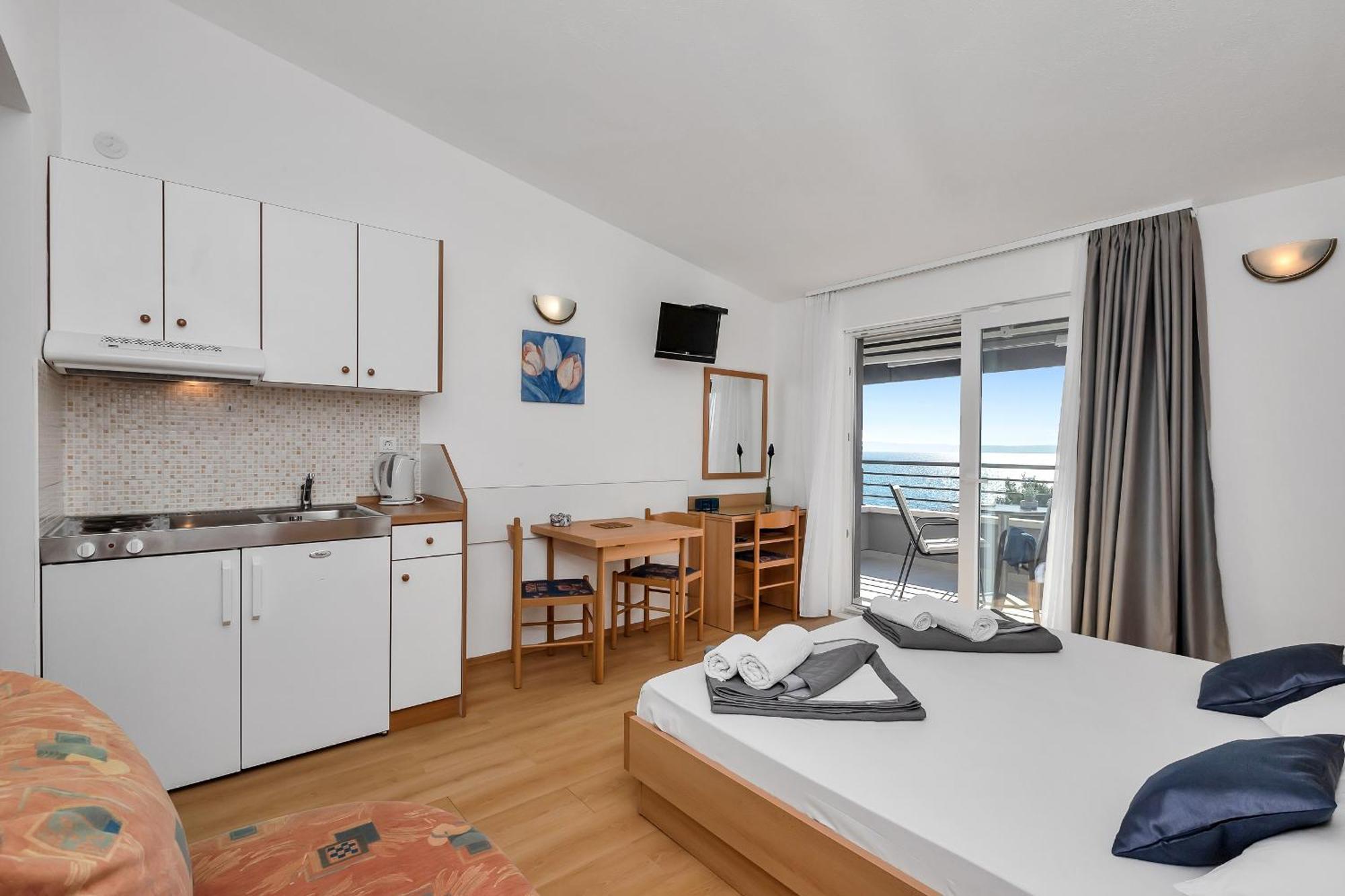 Apartments And Rooms By The Sea Baska Voda, Makarska - 2578 Room photo